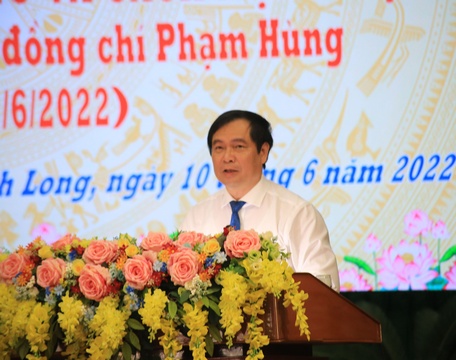 Ông Phan Xuân Thủy- Phó Ban Tuyên giáo Trung ương, nhấn mạnh sự ảnh hưởng gia đình, quê hương đến sự hình thành nhân cách lớn đồng chí Phạm Hùng.