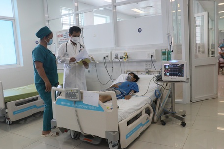 Bệnh nhi điều trị sốt xuất huyết tại Bệnh viện Đa khoa tỉnh.