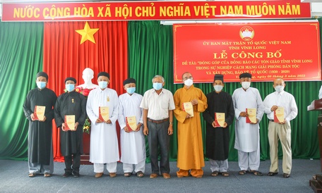 Đóng góp của đồng bào các tôn giáo của tỉnh Vĩnh Long được ghi nhận và biểu dương. 