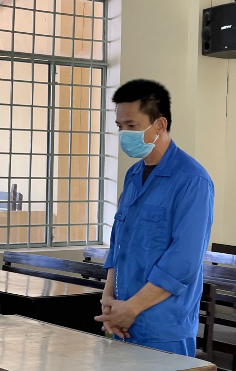 Nguyễn Anh Tuấn bị tuyên án sơ thẩm 1 năm tù giam tội “Trộm cắp tài sản”.