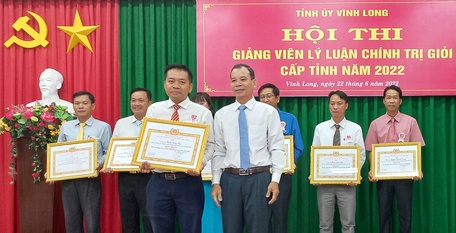 Thí sinh Trần Công Tạo đạt giải Nhất tại hội thi cấp tỉnh sẽ đại diện cho tỉnh Vĩnh Long tham dự hội thi cấp khu vực.