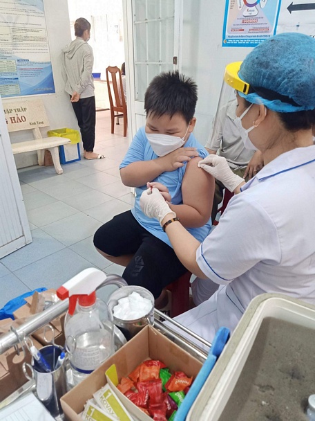 Vĩnh Long có gần 161.000 mũi cho trẻ từ 5- 11 tuổi được tiêm vắc xin an toàn