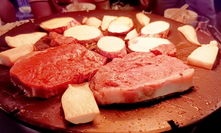 Khoai lang nướng với thịt bò Úc.