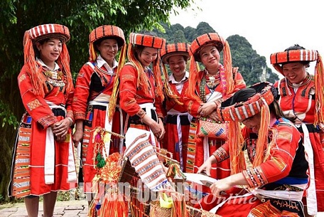 Văn hóa thổ cẩm của người Pà Thẻn, xã Hồng Quang, Lâm Bình.