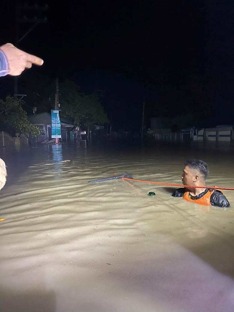 Hoạt động cứu hộ đang được tiến hành ở San Miguel, tỉnh Bulacan. Ảnh: Facebook