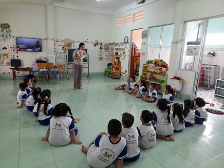 Buổi làm quen tiếng Anh của các bé Trường Mầm non Mỹ Thuận (Bình Tân) năm học 2022 - 2023.