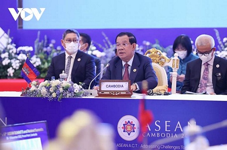 Thủ tướng Campuchia Samdech Techo Hun Sen phát biểu tại lễ khai mạc.