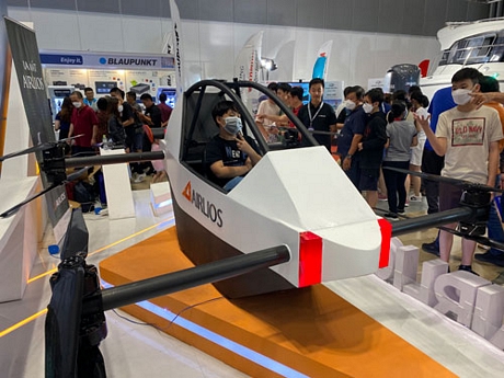Thiết bị bay cá nhân được giới thiệu tại Triển lãm Vietnam Motor Show 2022 ở TP Hồ Chí Minh tháng 10/2022.