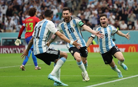 Messi đã tạo nên khoảnh khắc 