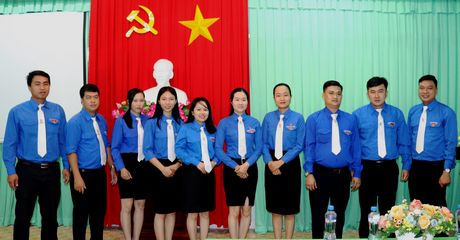 Đoàn đại biểu tỉnh Vĩnh Long tham dự Đại hội đại biểu toàn quốc Đoàn TNCS Hồ Chí Minh lần thứ XII.