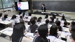 Trường học Nhật Bản dạy học sinh về chứng khoán