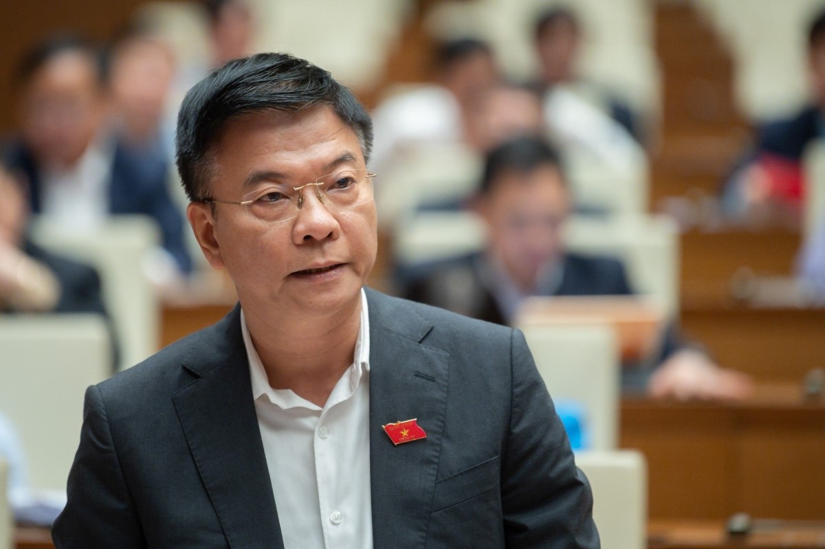 Bộ trưởng Bộ Tư pháp Lê Thành Long (Ảnh: Cổng TTĐT Quốc hội)