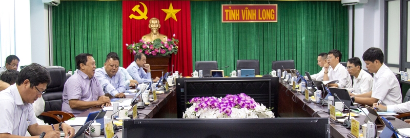 Ông Nguyễn Văn Liệt- Phó Chủ tịch UBND tỉnh có buổi làm việc Tổng Công ty Điện lực miền Nam, sáng 23/4.