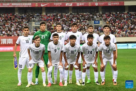  U19 Uzbekistan đánh bại U19 Việt Nam 2-1 - Ảnh: XINHUA
